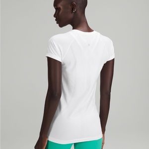 Lululemon swiftly Crew neck size 2 NWOT